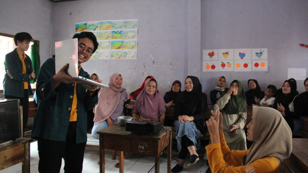 Proyek Sosial Mahasiswa