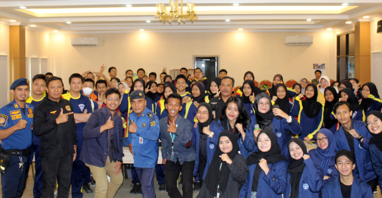 Relawan Mahasiswa