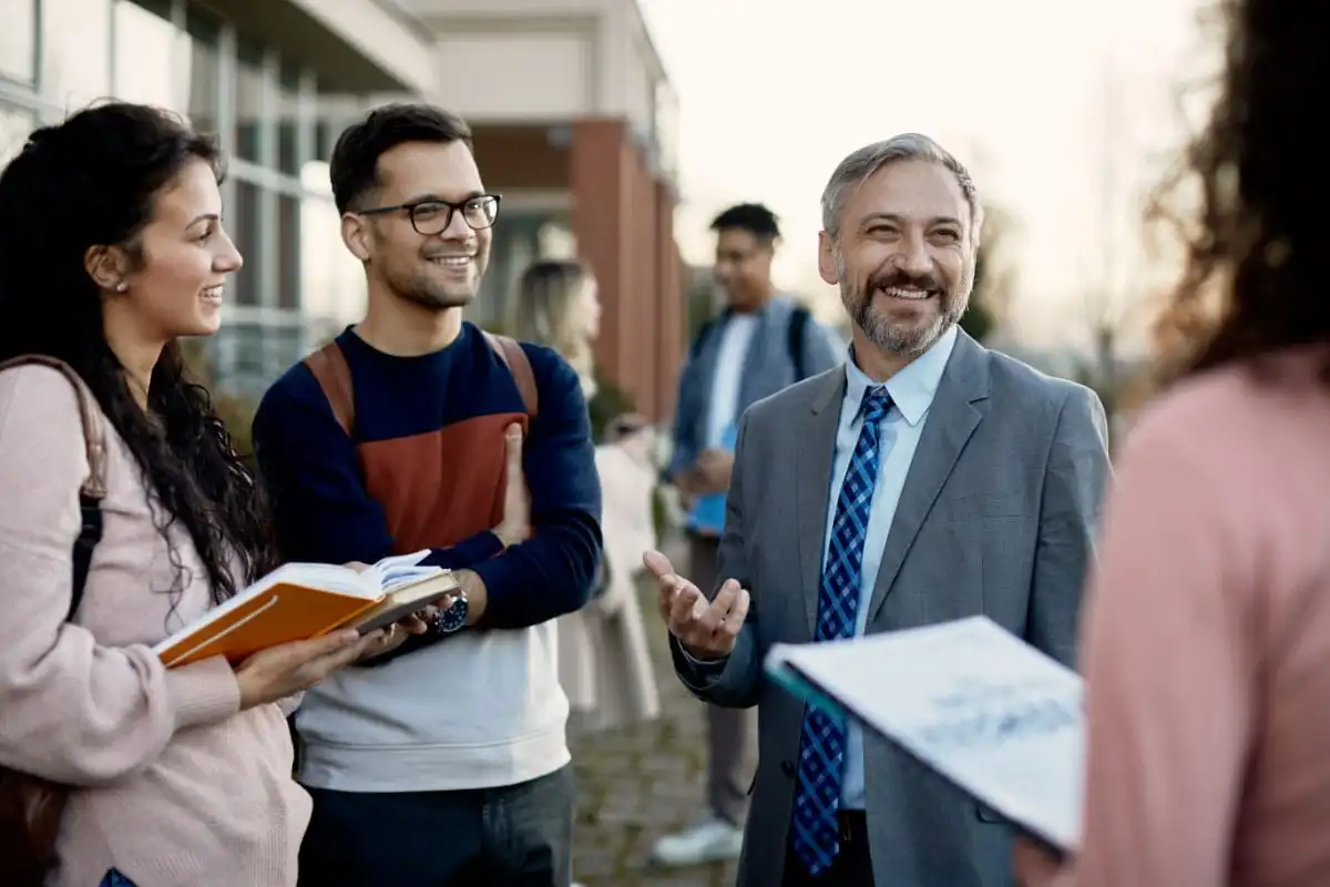 Academic Networks: Connecting Scholars and Innovators for Global ...